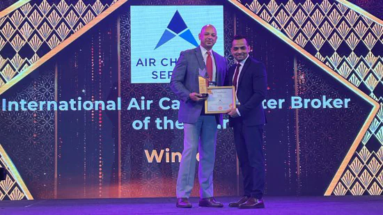 air-charter-service-wins-charter-broker-of-the-year-award